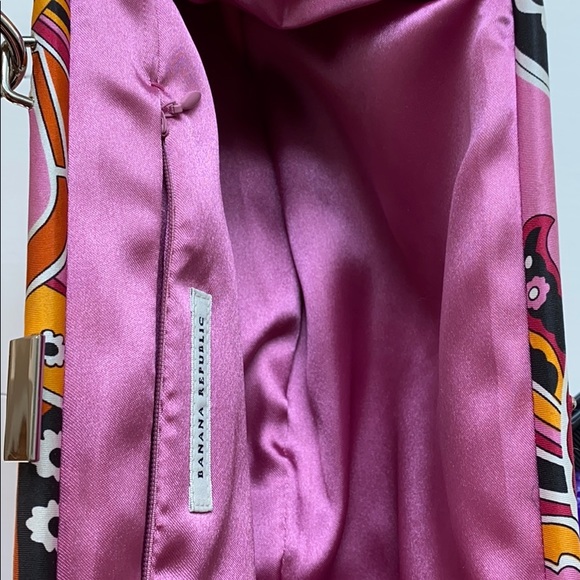 Bamboo handled snap closure silk purse - Picture 5 of 6